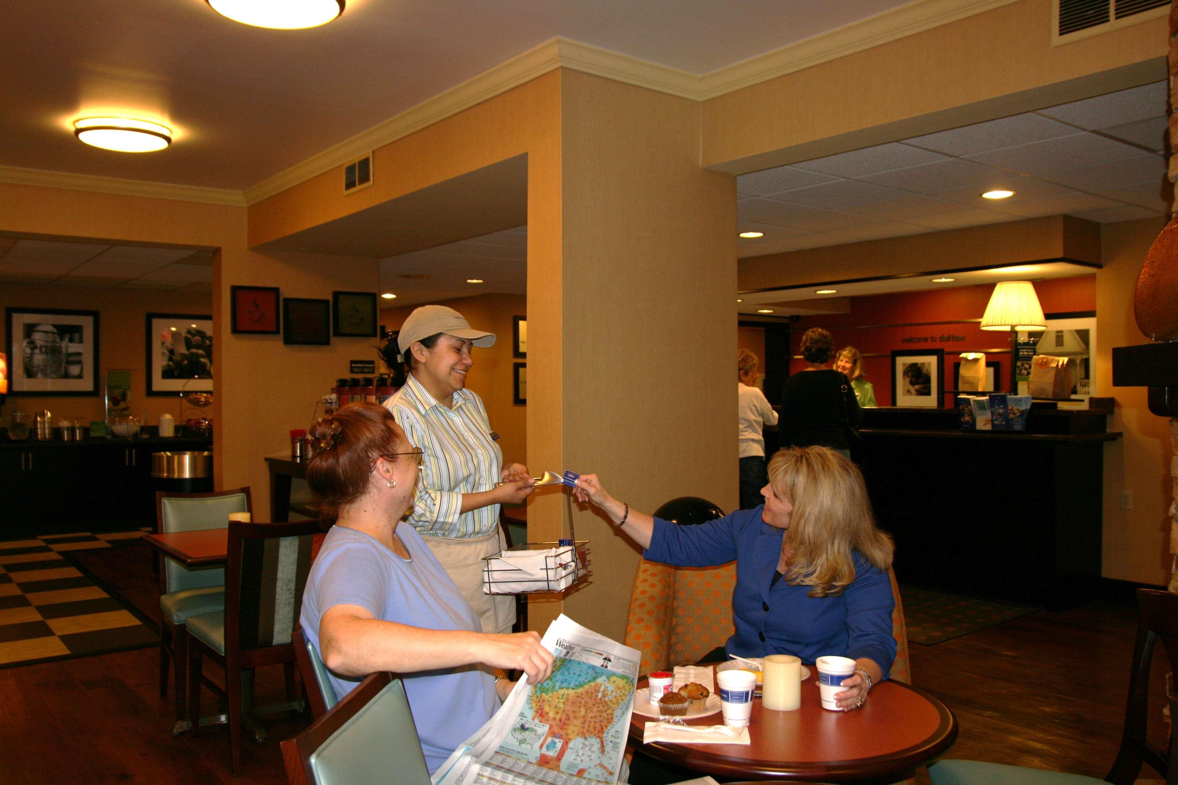 Hampton Inn Dalton Restaurante foto